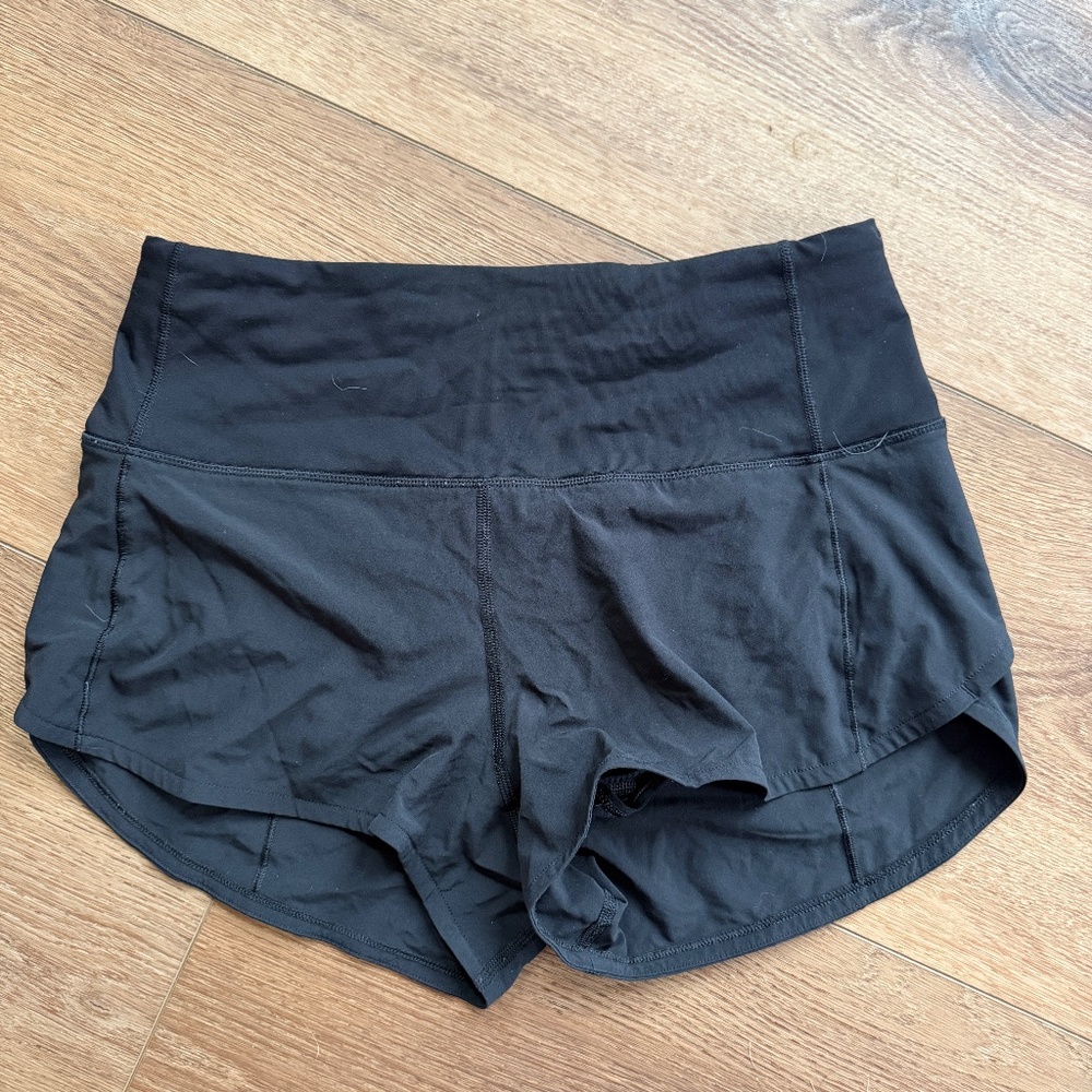 Lululemon Black Speed Up Shorts Size 4 EUC